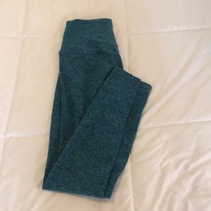 Beyond yoga leggings size medium
